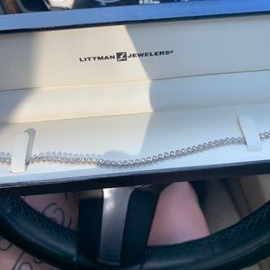 Diamond tennis bracelet